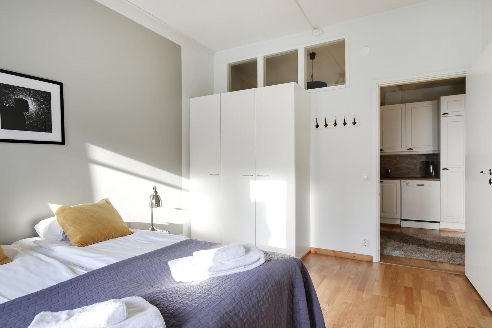 Kotimaailma Apartments Kamppi - 3Br In The Center With Key Code Helsinki Ngoại thất bức ảnh